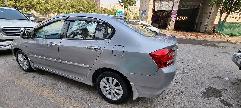 honda-city-12l-cvt-big-2