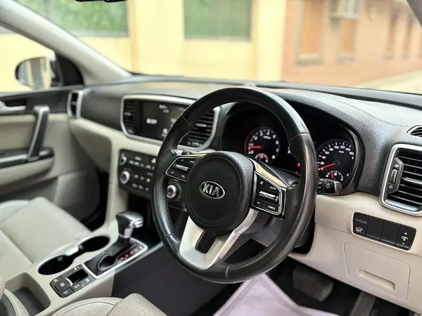 kia-sportage-awd-2021-big-7