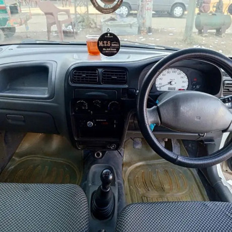 suzuki-alto-2011-big-4