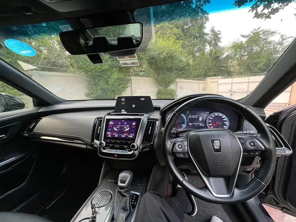 toyota-crown-2020-big-9