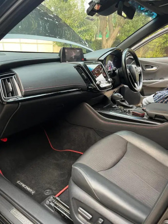 toyota-crown-2020-big-11