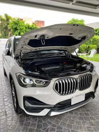bmw-x1-sdrive18i-at-2021-than-prado-land-cruiser-big-2