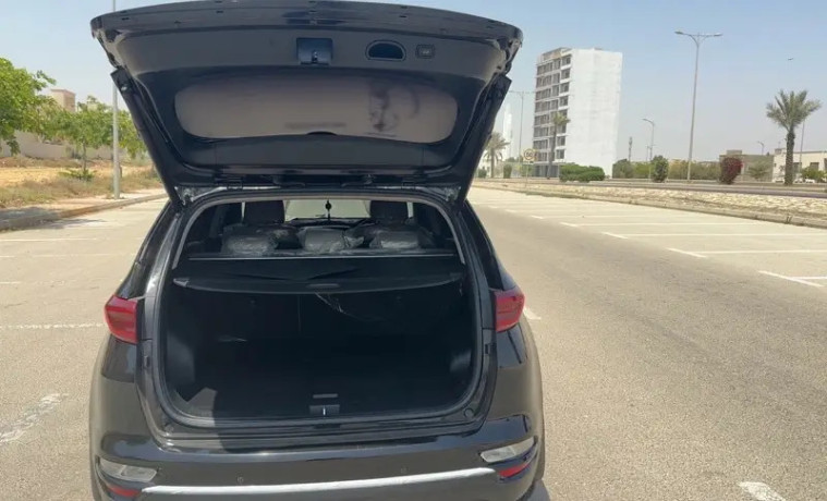 kia-sportage-awd-2022-big-6