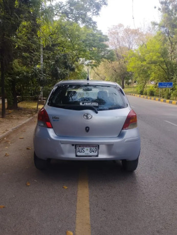 toyota-vitz-2008-big-4