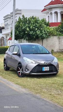 toyota-vitz-2018-big-0