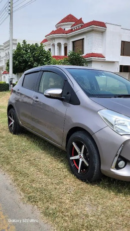 toyota-vitz-2018-big-2