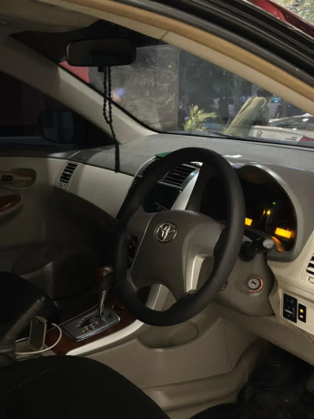toyota-corolla-sr-2009-model-big-5