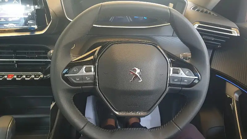 peugeot-2008-allure-big-2