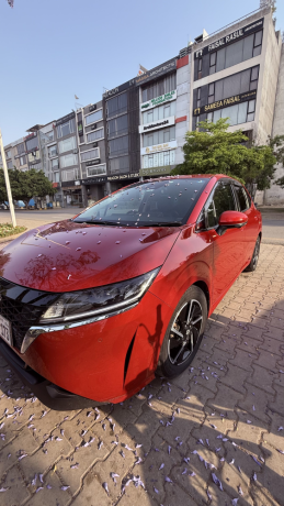 nissan-note-e-power-big-7