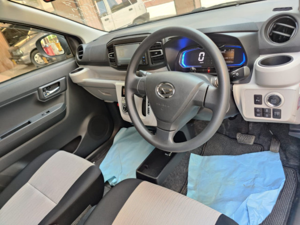 daihatsu-mira-g-limited-saiii-big-7