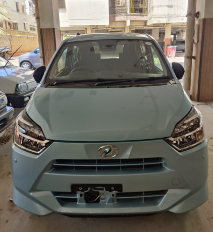 daihatsu-mira-g-limited-saiii-big-9