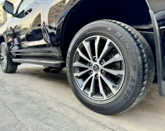 toyota-prado-txl-big-6