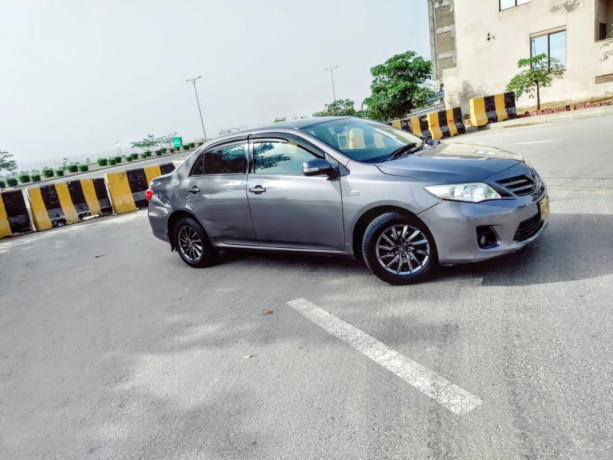 toyota-corolla-altis-16-x-cvt-i-special-edition-big-3