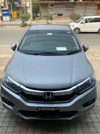 honda-city-15l-aspire-cvt-big-1