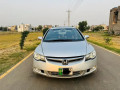 honda-civic-oriel-small-0