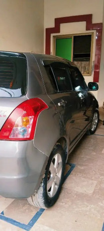 suzuki-swift-2013-big-0