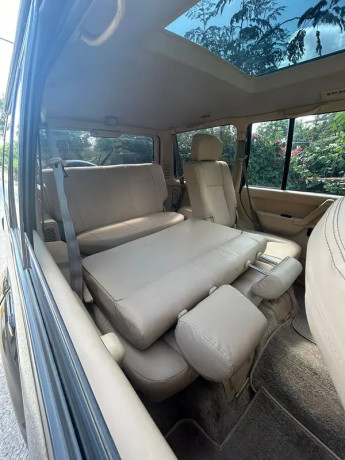 mitsubishi-pajero-1994-big-8