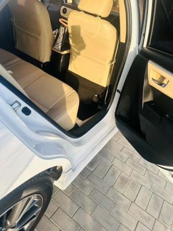 toyota-altis-grande-18-x-beige-interior-2021-big-12