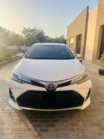 toyota-altis-grande-18-x-beige-interior-2021-big-0