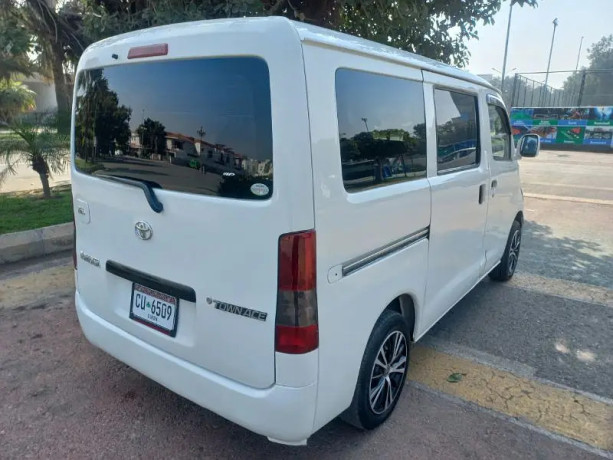 toyota-town-ace-2014-big-2