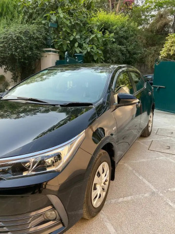 toyota-corolla-altis-x-cvt-i-18-big-0