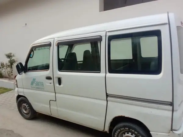 nissan-clipper-2013-big-3