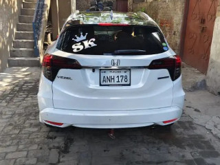 honda-vezel-2018