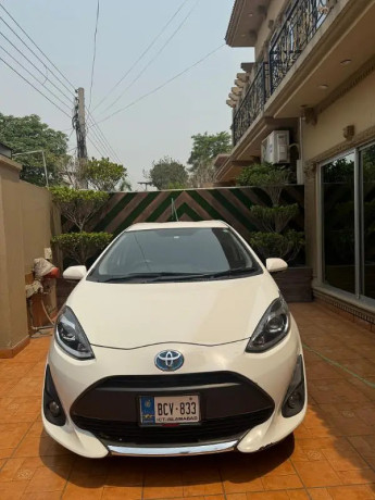 toyota-aqua-z-big-2