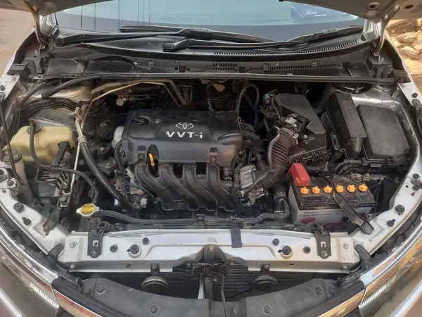 toyota-corolla-gli-2016-big-8