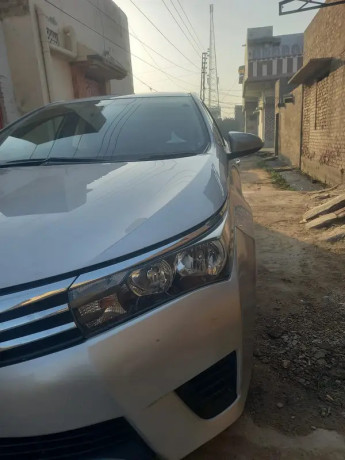 toyota-corolla-gli-2016-big-2