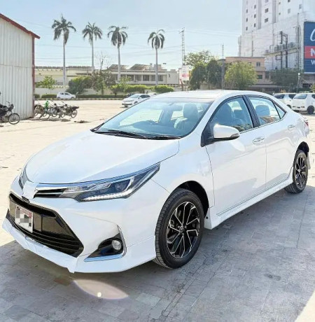 toyota-altis-grande-2023-big-2