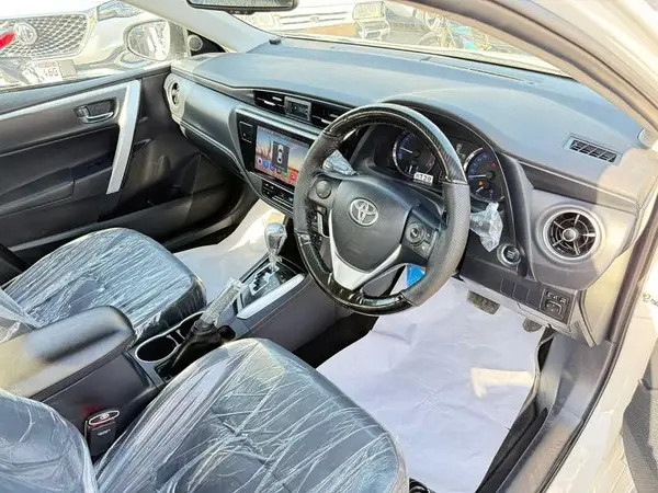 toyota-altis-grande-2023-big-4