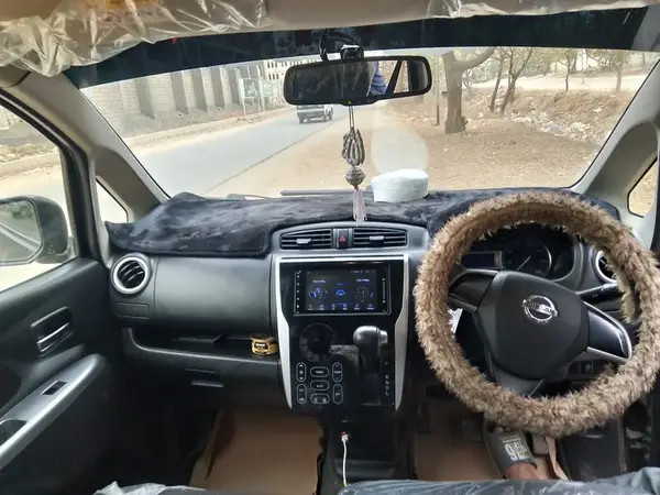 nissan-dayz-highway-star-g-full-option-push-start-201518-big-4