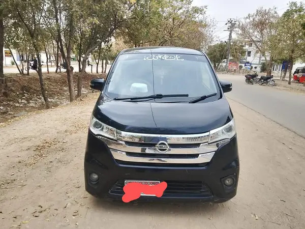 nissan-dayz-highway-star-g-full-option-push-start-201518-big-0