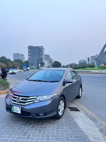 honda-city-13-i-vtec-2015-big-4