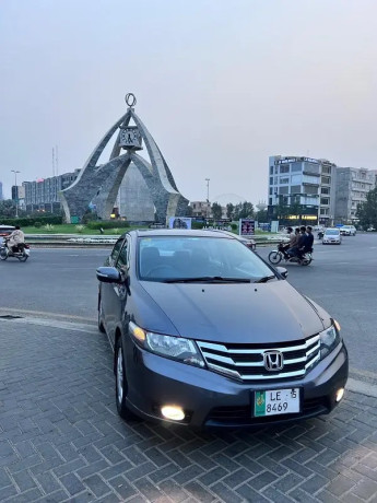 honda-city-13-i-vtec-2015-big-0