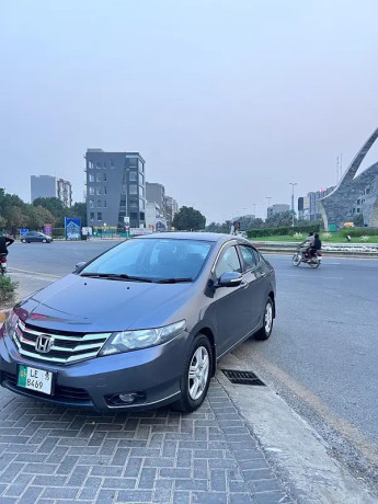 honda-city-13-i-vtec-2015-big-3