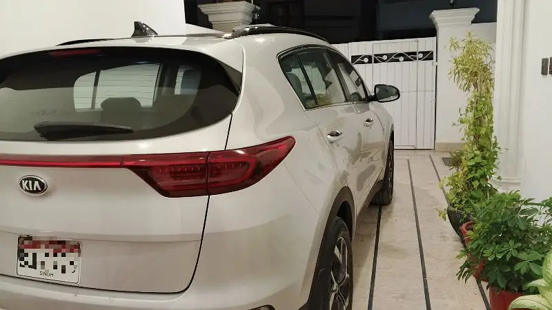 kia-sportage-fwd-2021-big-4