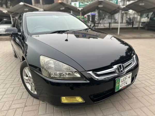 honda-accord-15l-vtec-turbo-big-1