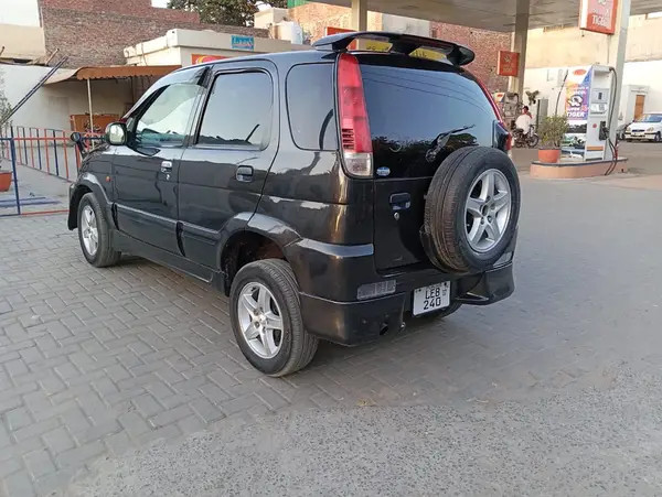 daihatsu-terios-kid-2005-big-3