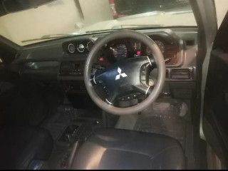 mitsubishi-pajero-exceed-automatic-28d-1994