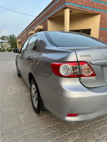 toyota-corolla-gli-2012-big-12