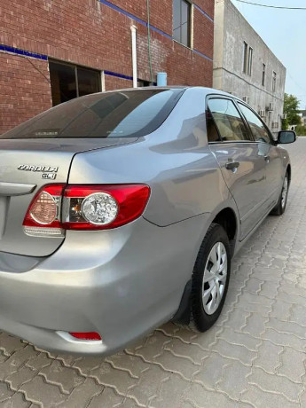 toyota-corolla-gli-2012-big-11