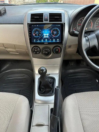 toyota-corolla-gli-2012-big-5