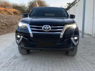 toyota-fortuner-2018