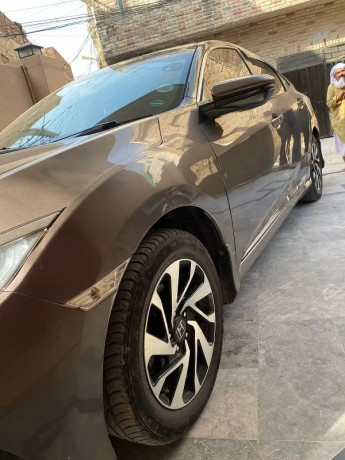 honda-civic-oriel-big-1