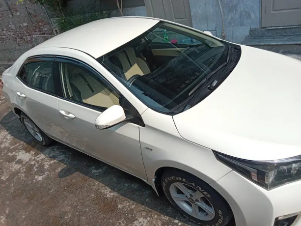 toyota-corolla-xli-2015-big-4