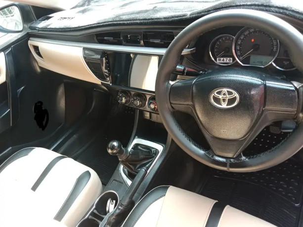 toyota-corolla-xli-2015-big-8