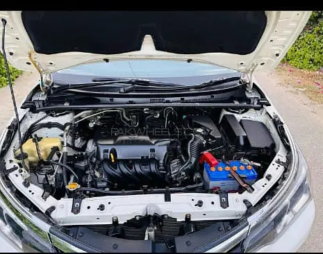 toyota-corolla-xli-2015-big-7