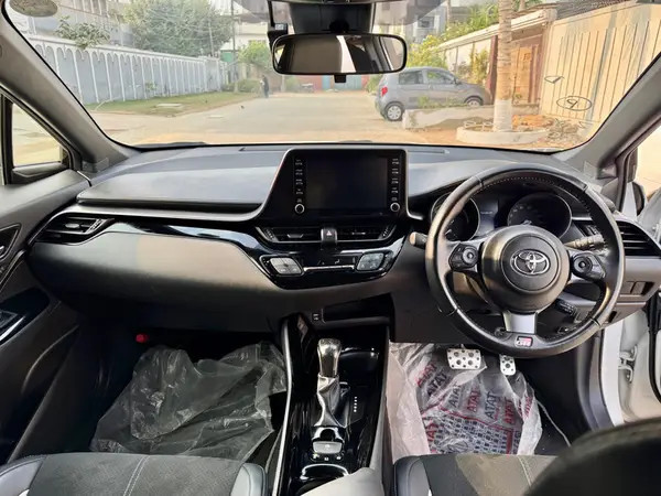 toyota-c-hr-s-gr-package-2020-c-hr-s-2020-big-1